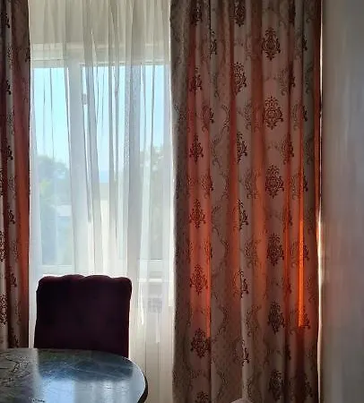 Stephen Apartman *