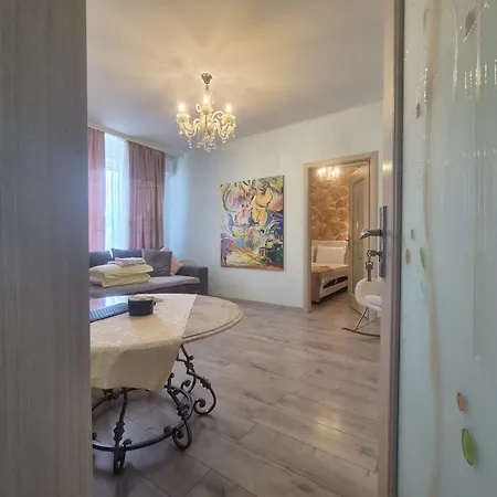 Stephen Apartman Konstanca